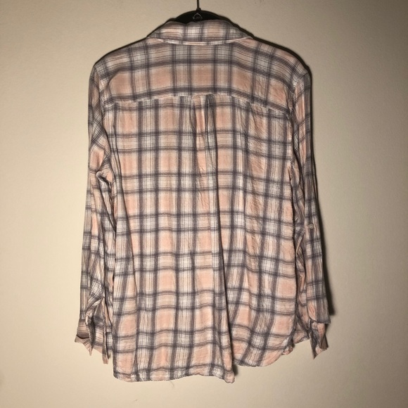 Two by Vince Camuto | Soft pink plaid button-down - Picture 4 of 6